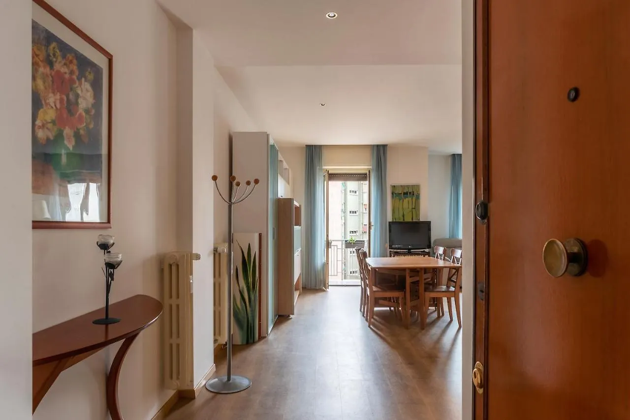 Sunny Apartment Piramide Roma