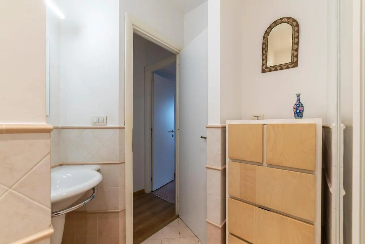Sunny Apartment Piramide Roma Italia