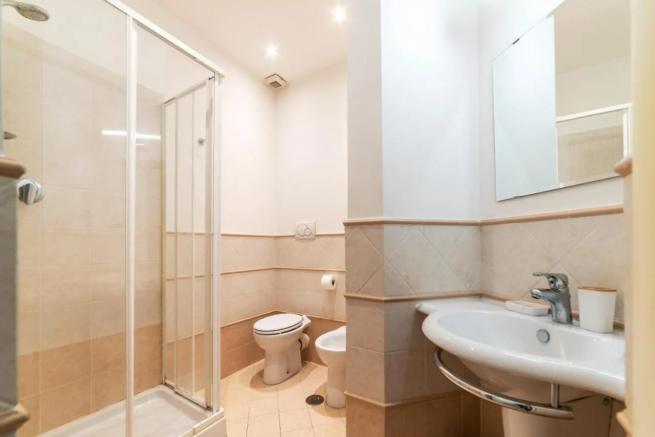 Sunny Apartment Piramide Roma Italia
